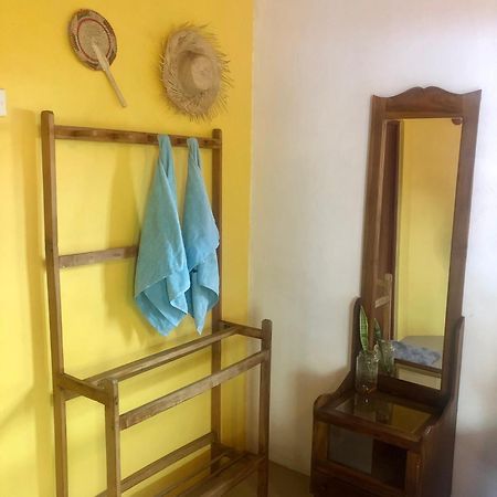 Happyshack Hostel ミリッサ エクステリア 写真
